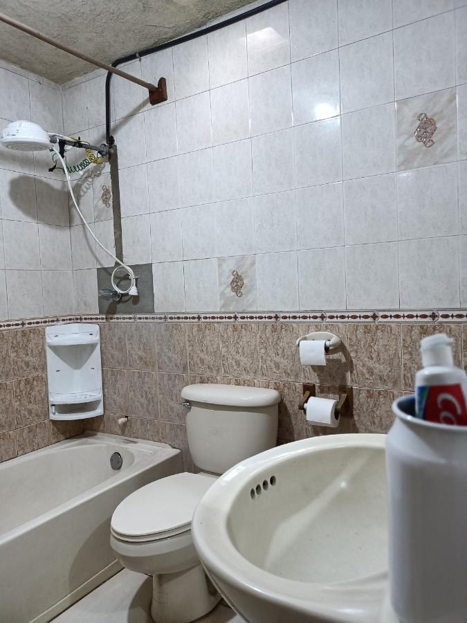 Budget Hostel Guatemala Экстерьер фото