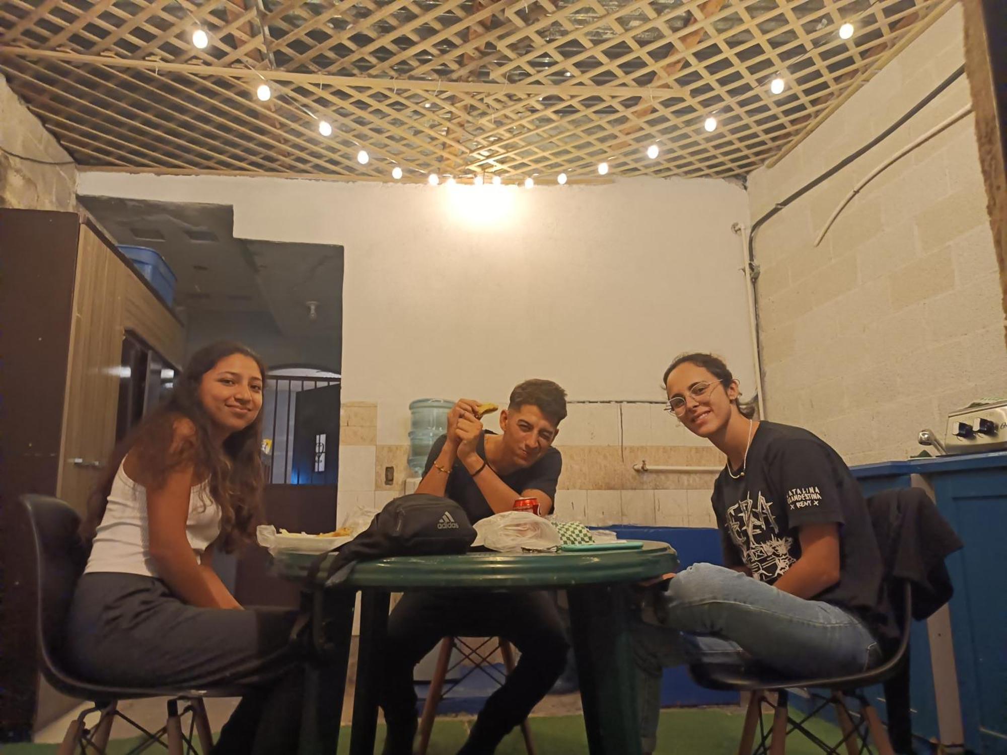 Budget Hostel Guatemala Экстерьер фото