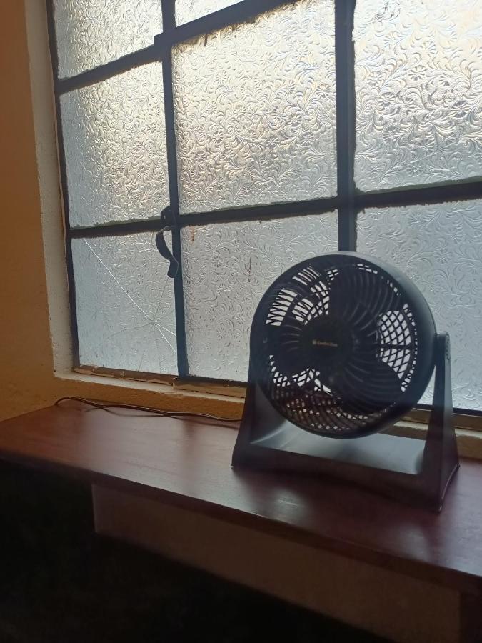 Budget Hostel Guatemala Экстерьер фото
